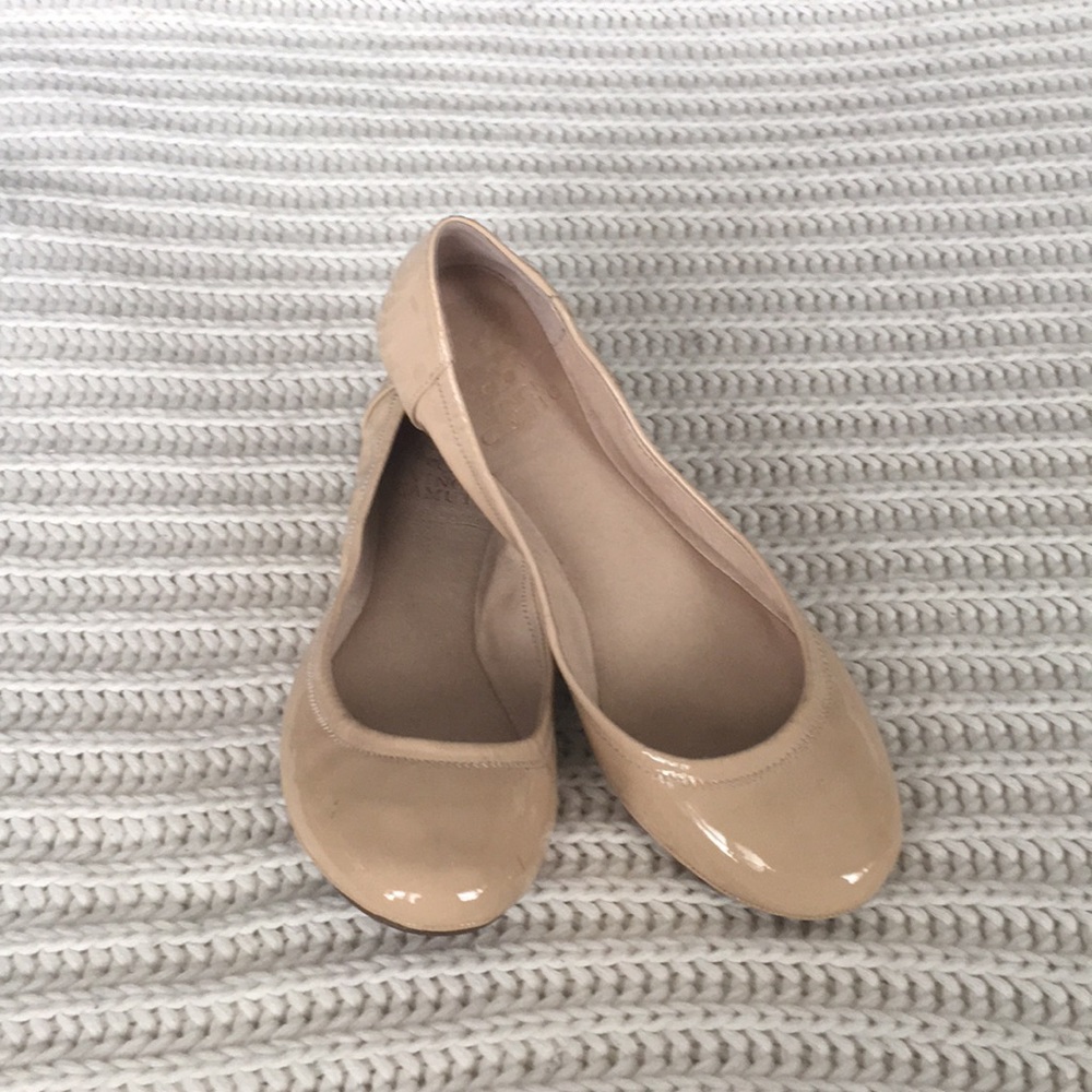 Vince Camuto Beige Flats